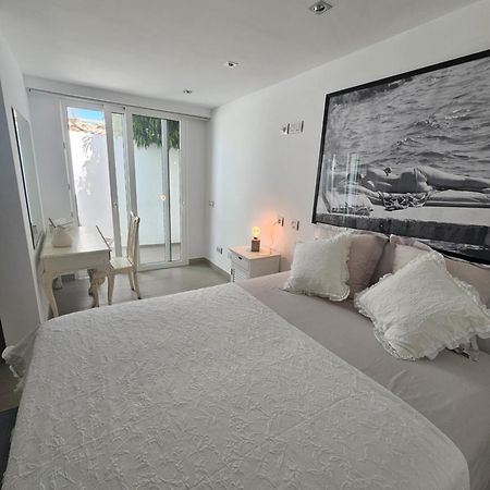 Nosotros Luxury Villa 로스크리스티아노스 외부 사진