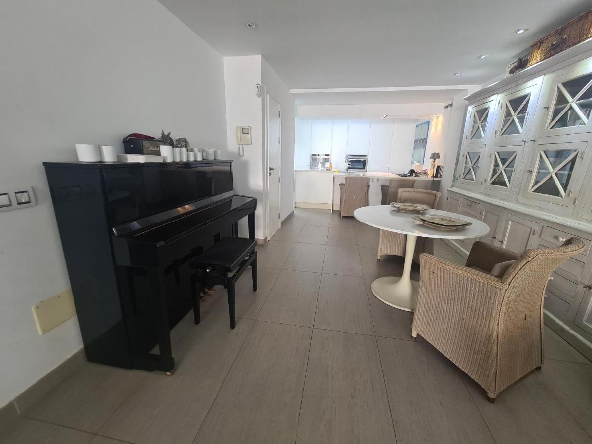 Nosotros Luxury Villa 로스크리스티아노스 외부 사진